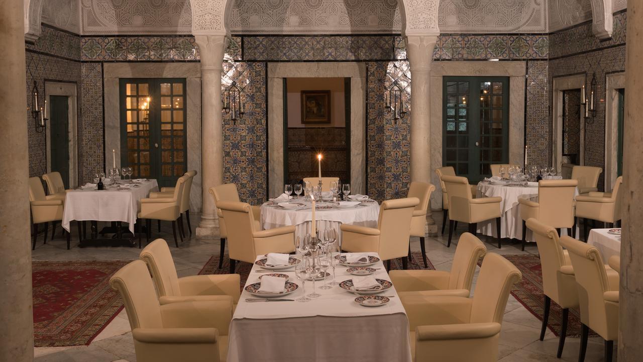Dar El Jeld Hotel And Spa Tunis Exterior photo Restaurant at the Hotel