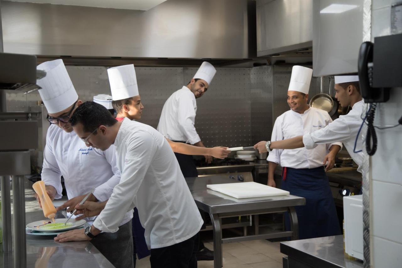 Dar El Jeld Hotel And Spa Tunis Exterior photo Culinary students at work