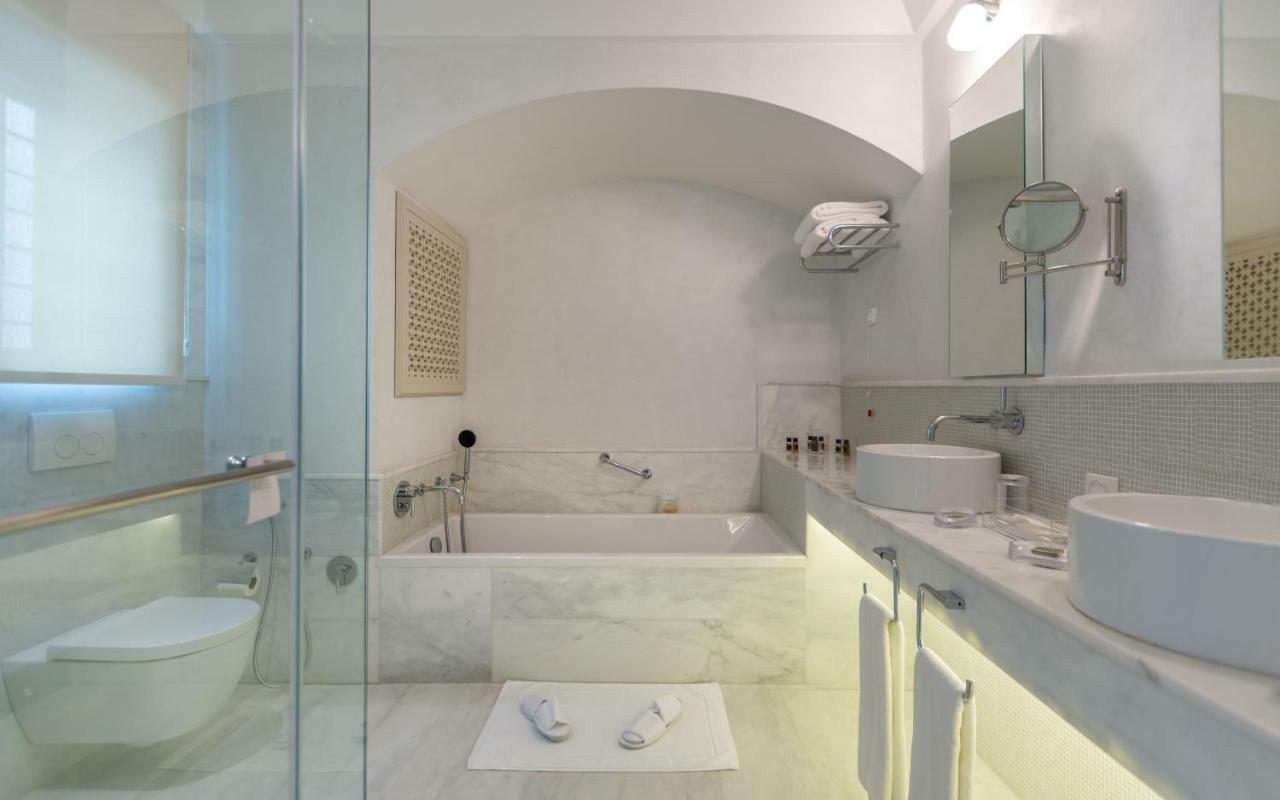 Dar El Jeld Hotel And Spa Tunis Exterior photo