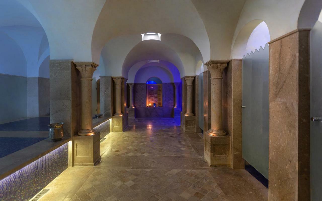 Dar El Jeld Hotel And Spa Tunis Exterior photo The crypt